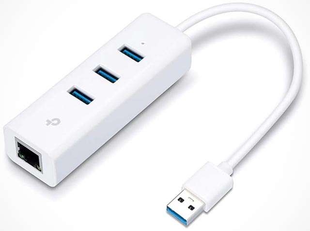 Il design di TP-Link UE330, adattatore di rete 2-in-1 con tre porte USB 3.0