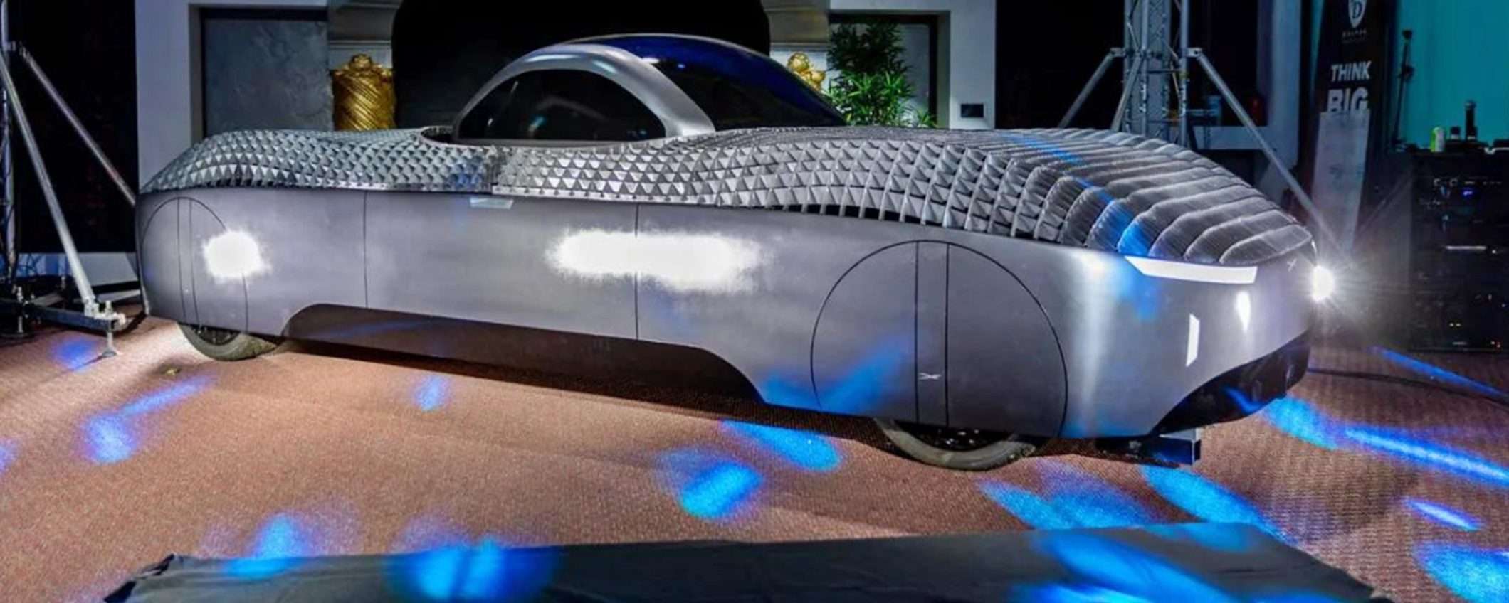 Alla fiera di Barcellona svelato il prototipo dell'auto volante Alef