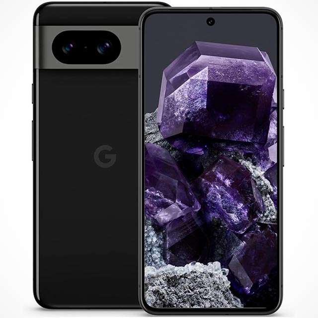 Lo smartphone Pixel 8 nella colorazione Nero ossidiana