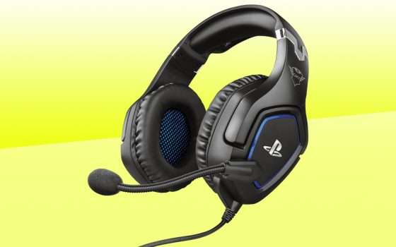 Cuffie gaming PS5 con licenza Sony: ecco lo SCONTO 46%