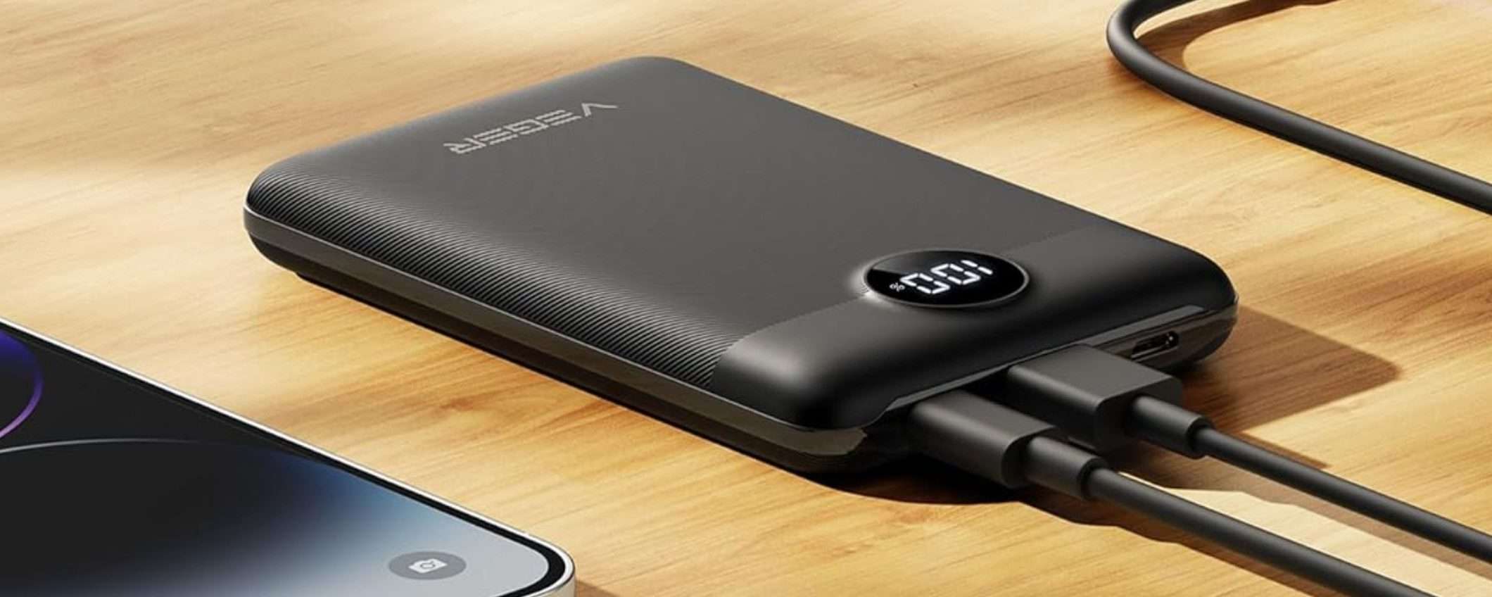 Ricarica due dispositivi alla volta con questo power bank sottilissimo da 10000mAh