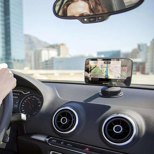 Il navigatore satellitare per auto TomTom GO 620