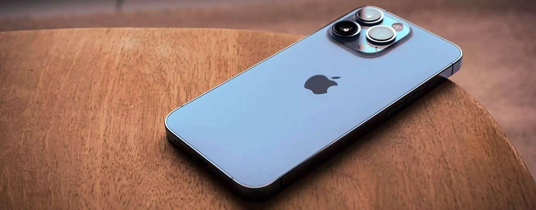 iPhone: batteria con rivestimento in metallo più duratura