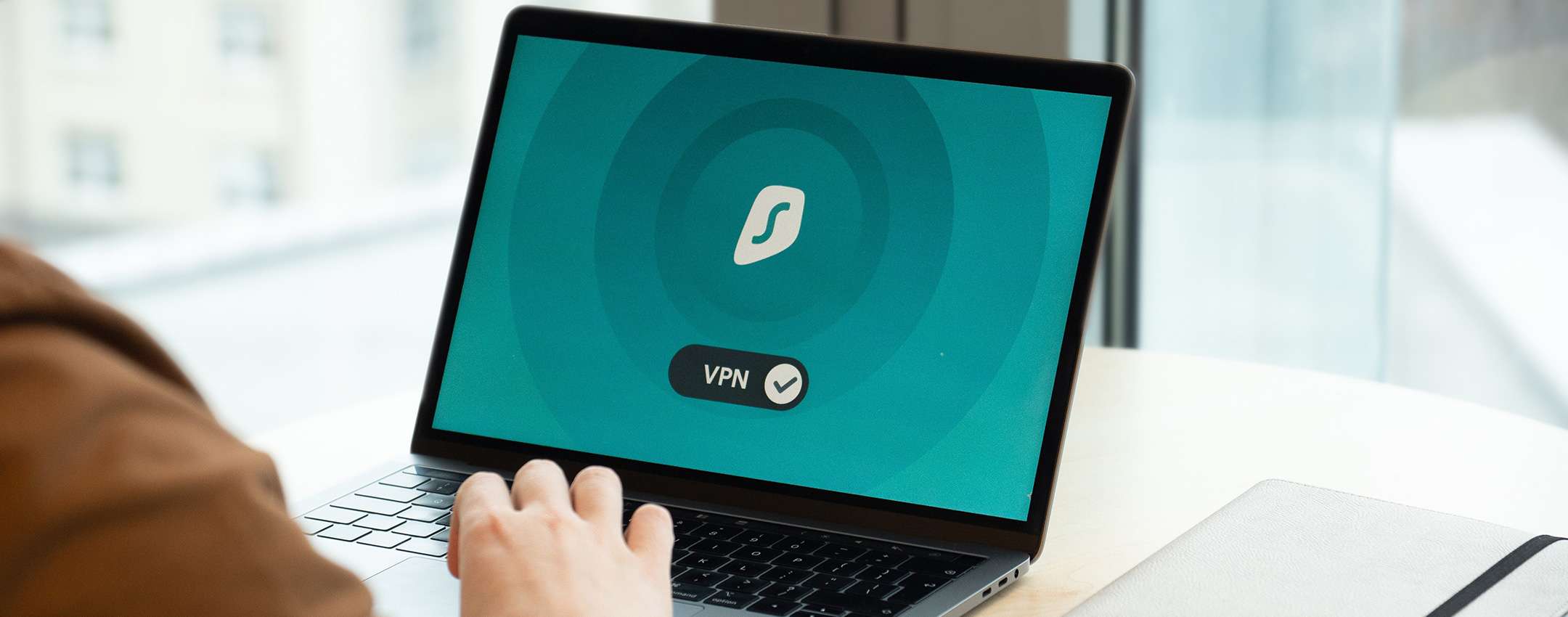 Identità digitale: proteggila dagli hacker con Surfshark VPN