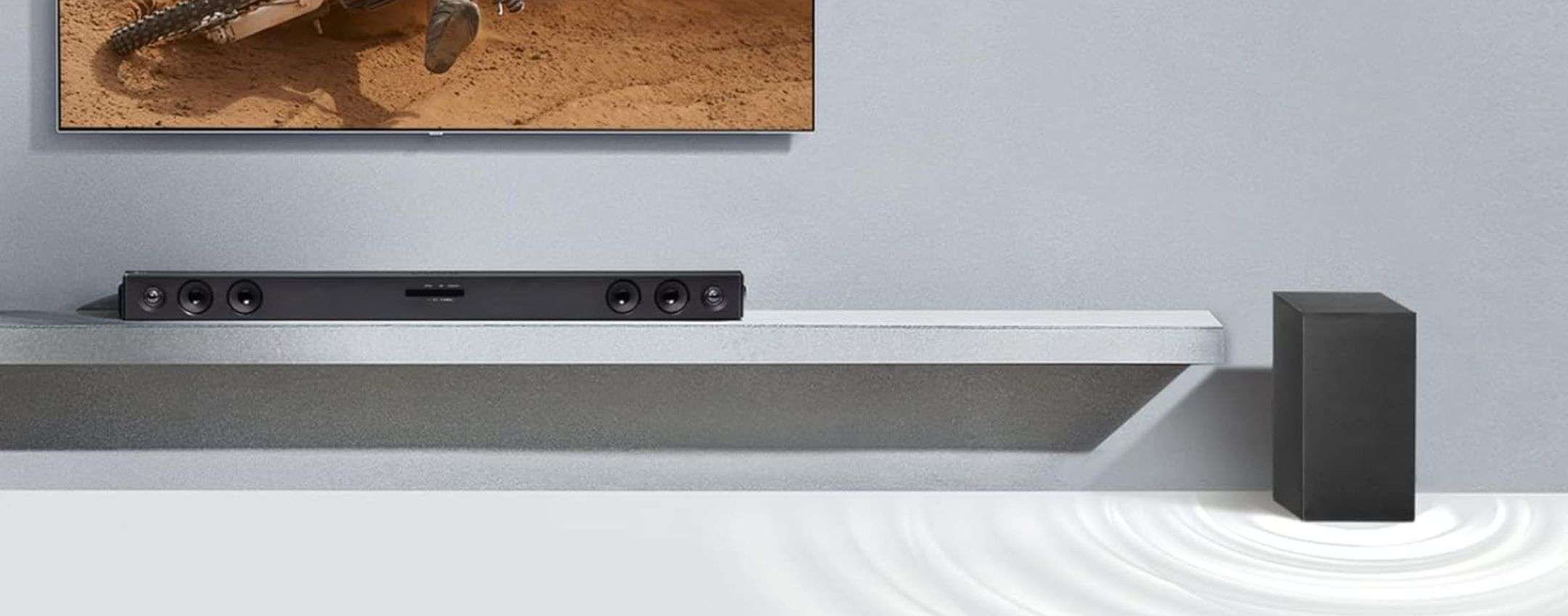 Soundbar LG 300W 2.1 canali con subwoofer: MAXI SCONTO su Amazon (-47%)