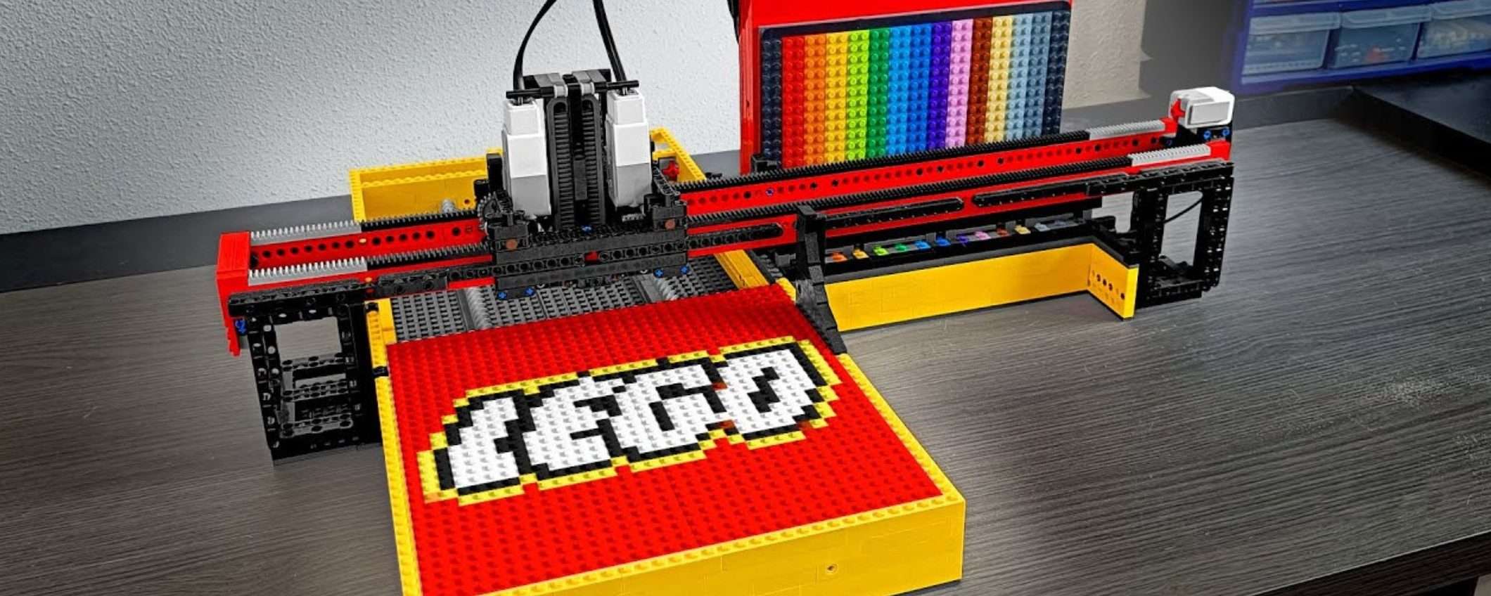 Stampante Lego usa l'AI per creare capolavori a mosaico