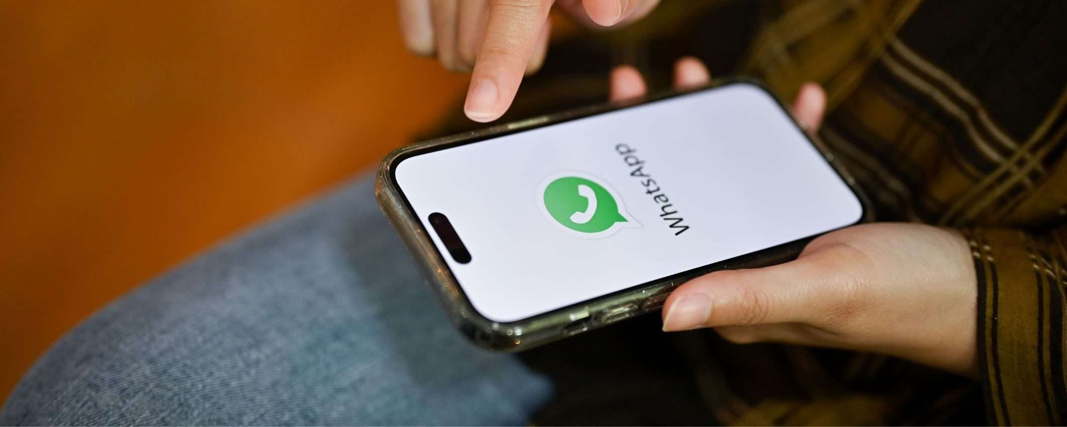 WhatsApp per iOS: funzione Preferiti per chat e gruppi