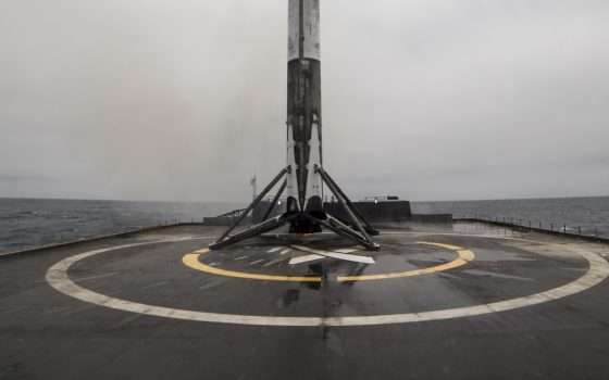 Falcon 9: distrutto il primo stadio in atterraggio