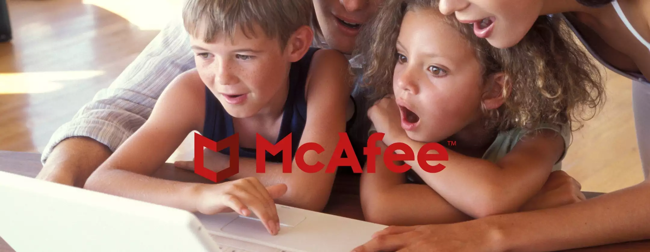 McAfee Antivirus a soli 12€ su Amazon: installalo su 10 dispositivi