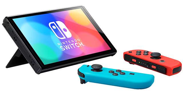 Il design ibrido della console Nintendo Switch, nella versione OLED