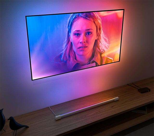 Philips Hue Play Gradient Light Tube, il tubo LED per la TV