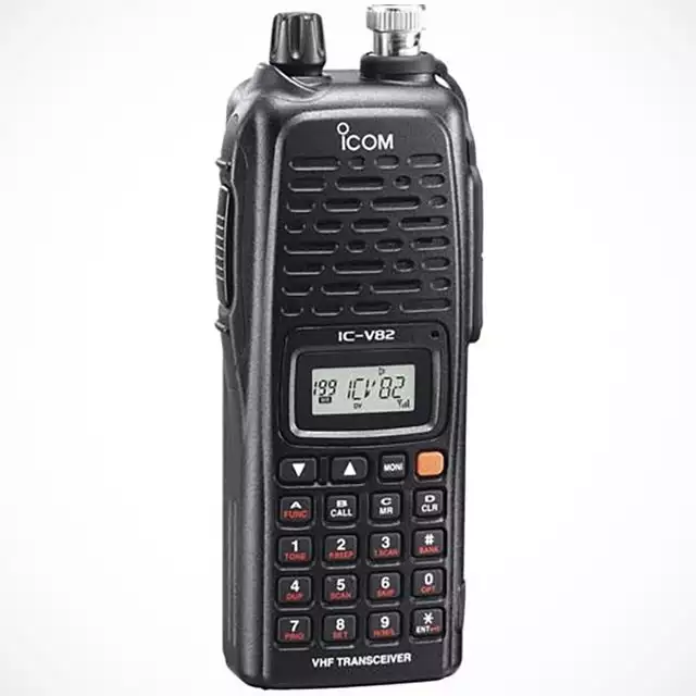 Il walkie-talkie ICOM IC-V82