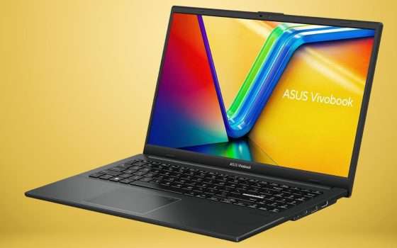 Notebook ASUS veloce e leggero (Ryzen 3, 8+512GB) al minimo storico Amazon