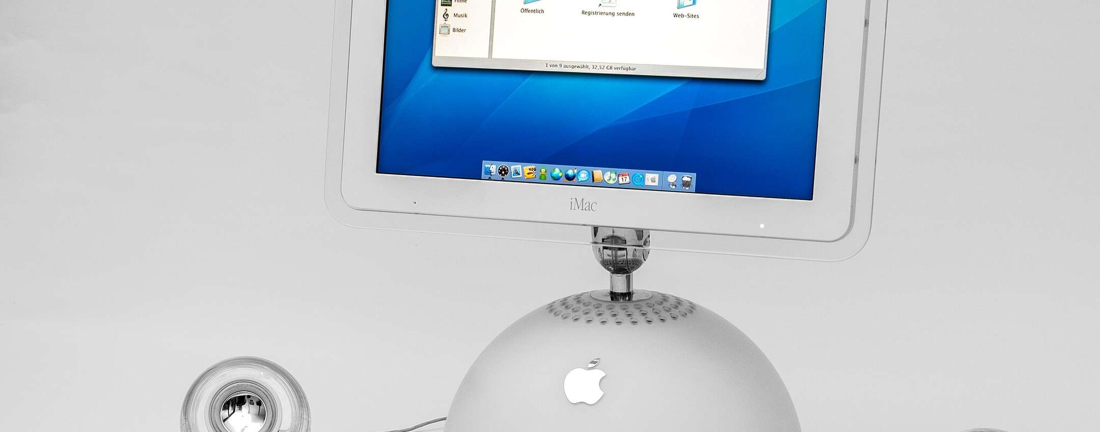 Apple smart display simile all’iMac G4 del 2002?