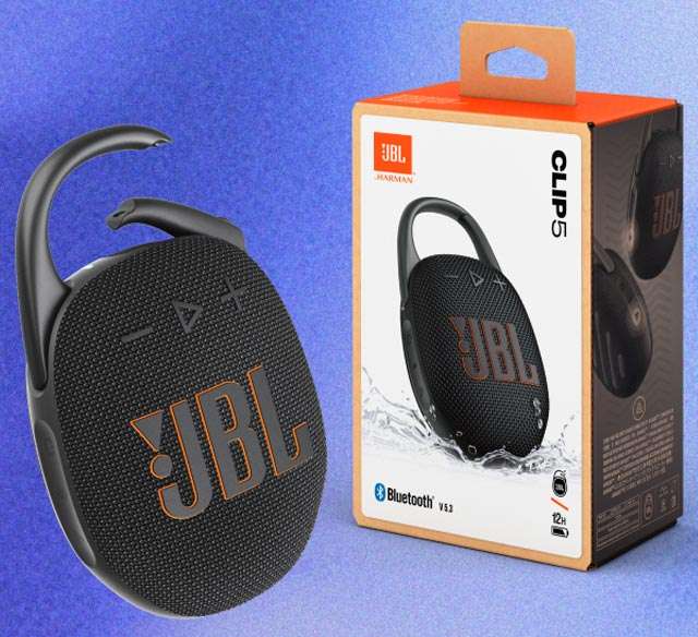 Il design e la confezione dello speaker wireless JBL Clip 5