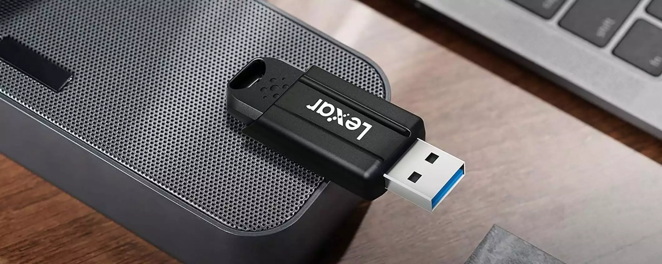 Pendrive 64 GB veloce a 7€ (sconto 53%): è Lexar JumpDrive S80