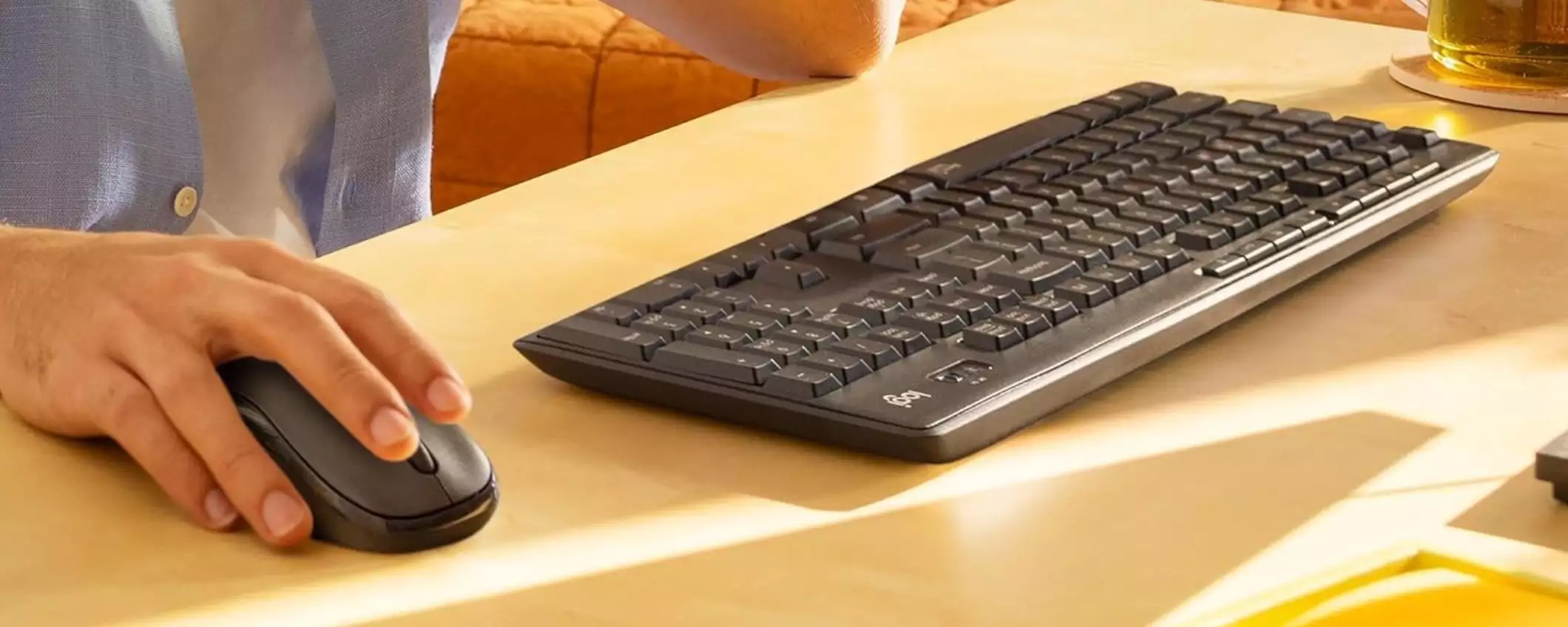 Kit Logitech: tastiera e mouse wireless silenziosi in offerta a 28 euro (-47%)