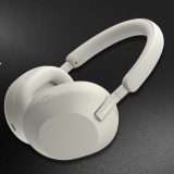 Sony WH-1000XM5 design e audio in un paio di cuffie Over Ear eccellenti