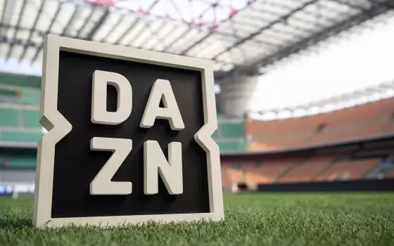 Milan - Juventus e tutta la Serie A da 14,90 €/mese per il Black Friday di DAZN