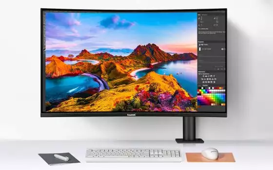 Monitor curvo da 32 pollici a 162€: tutto vero, non è un errore