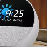 Amazon Echo Spot: la sveglia smart in offerta per Natale (anche a rate)