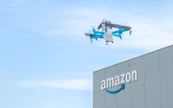 Il drone di Amazon per le consegne vola in Abruzzo