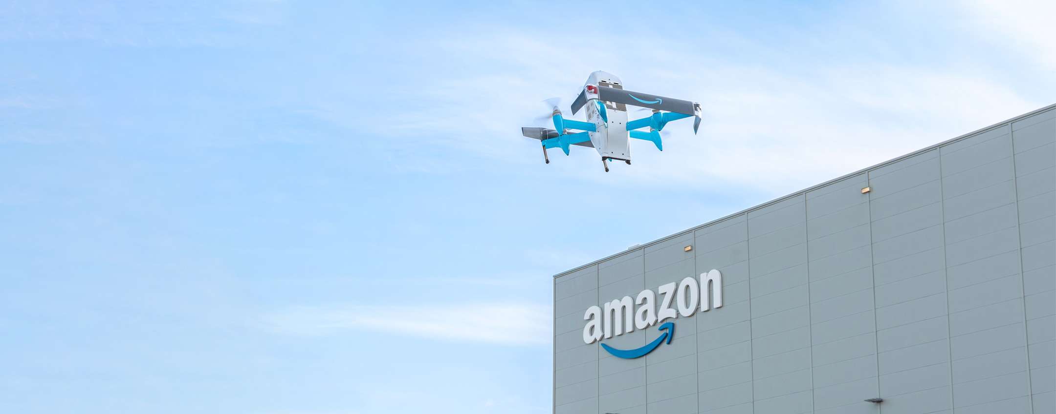 Il drone di Amazon per le consegne vola in Abruzzo