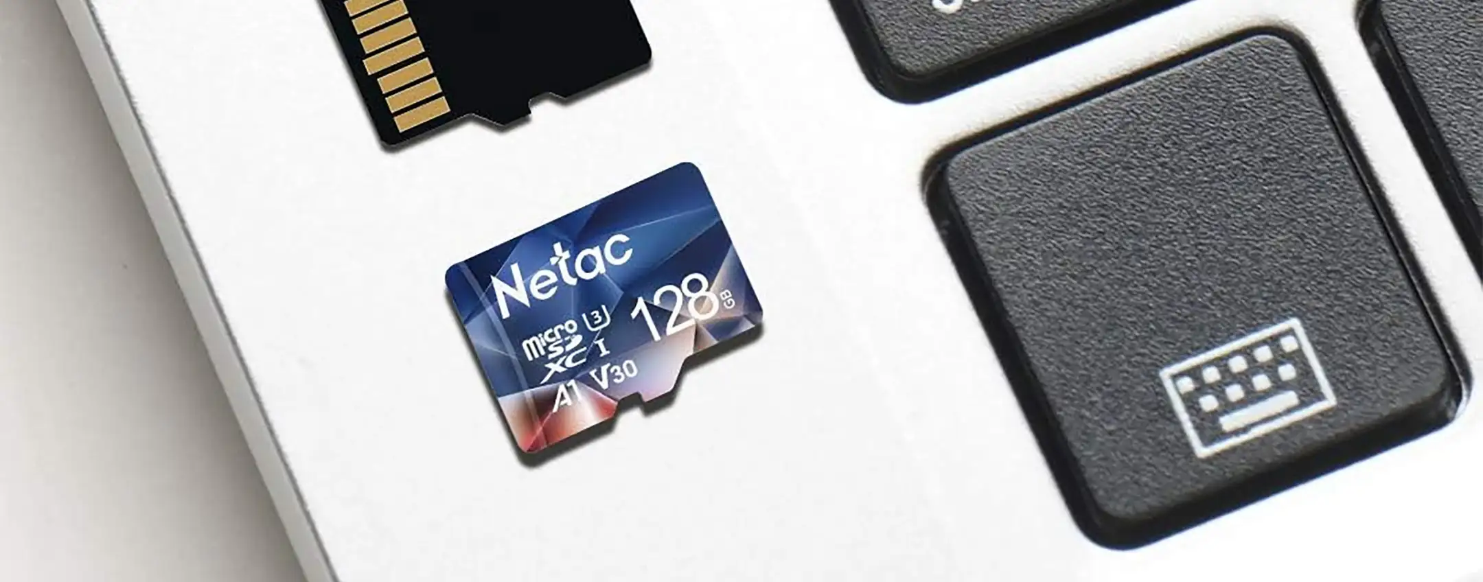 Scheda microSD Netac da 128 GB a 10€: l’offerta che andrà a ruba